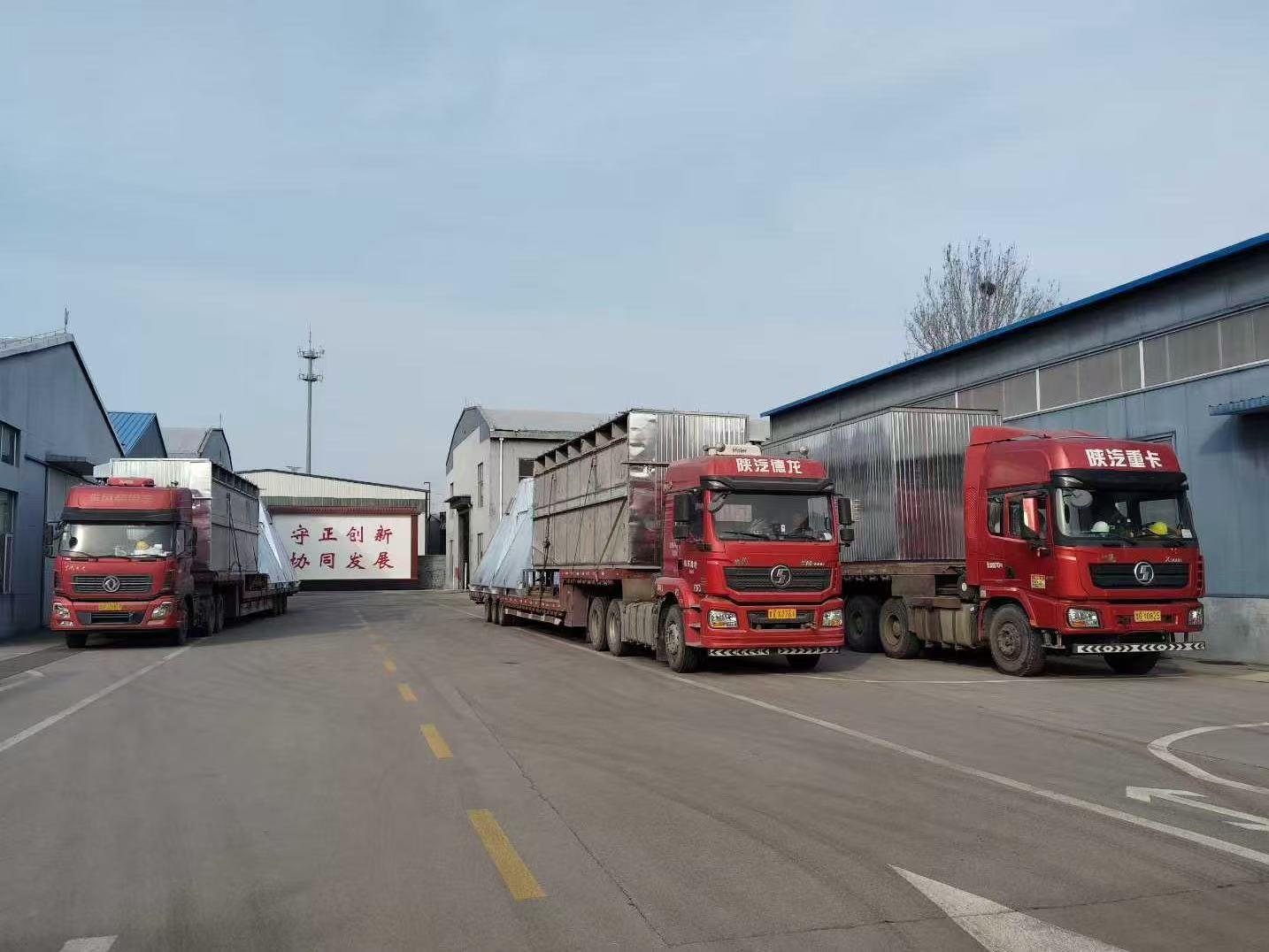 Key equipment for tail gas purification of large-particle urea plants has been loaded and shipped, contributing to the green transformation of the industry.